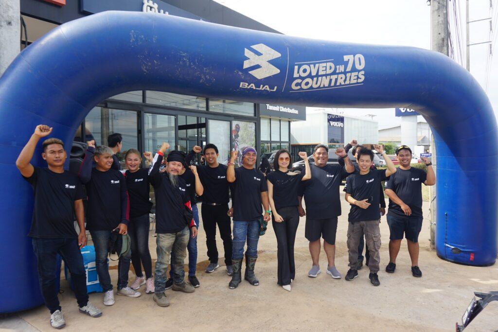 BAJAJ Weekender Rides 2023