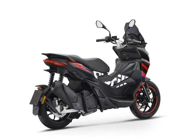 ADV Aprilia SRGT 2024
