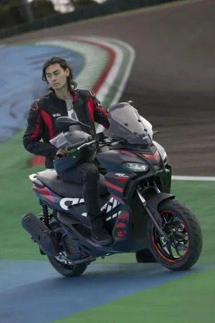 ADV Aprilia SRGT 2024
