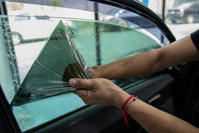 ฟิล์มติดรถยนต์