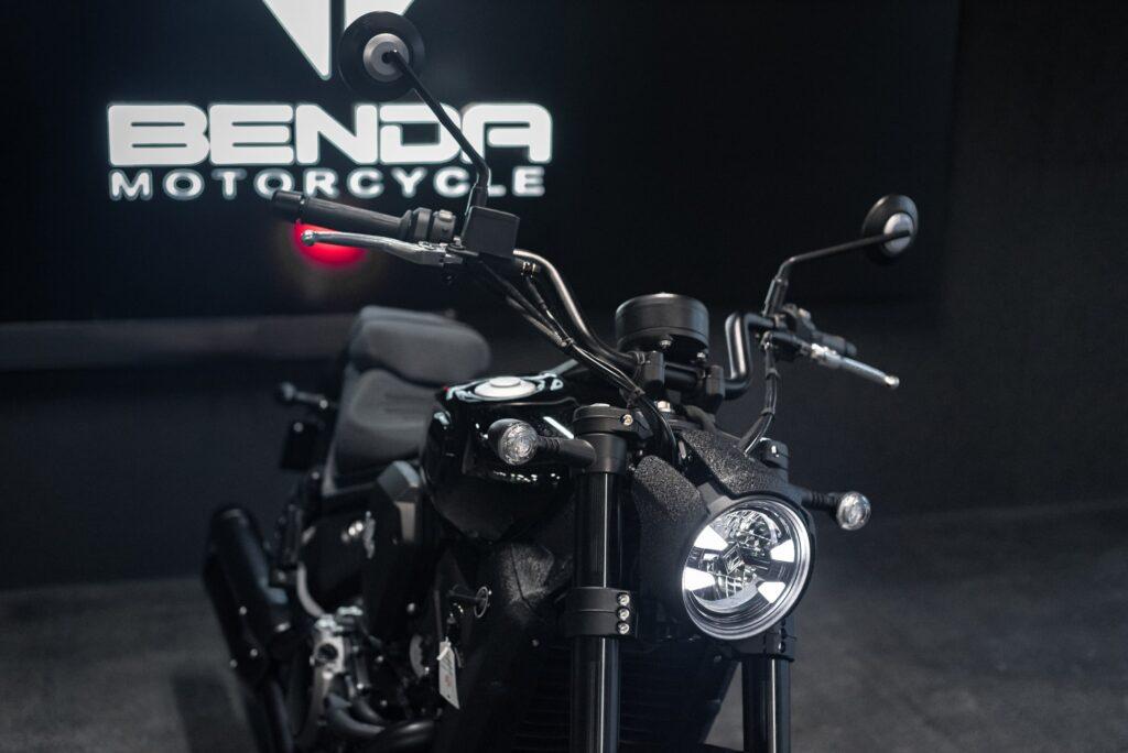 Benda Dark Flag 500