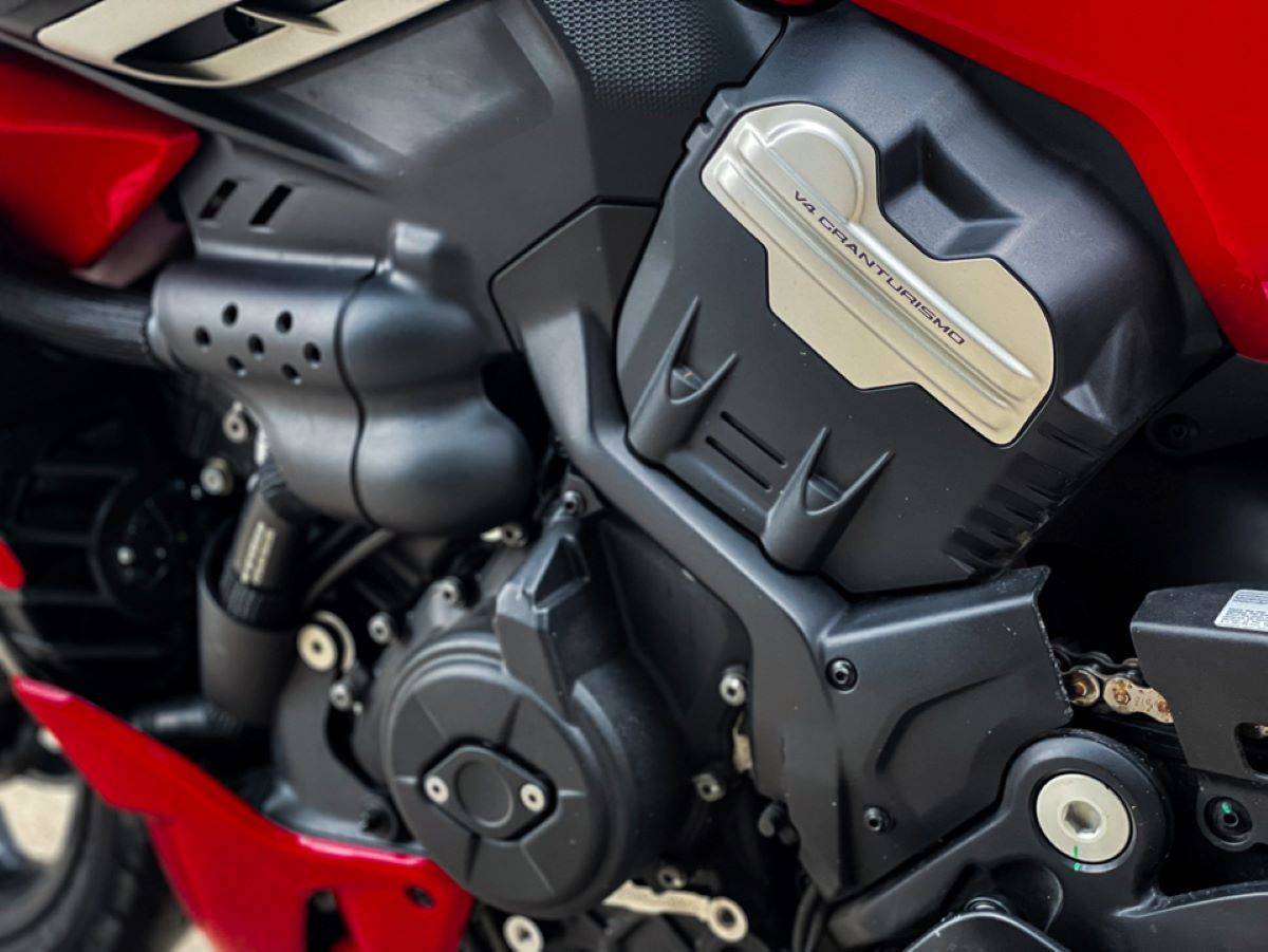 Ducati Daivel V4