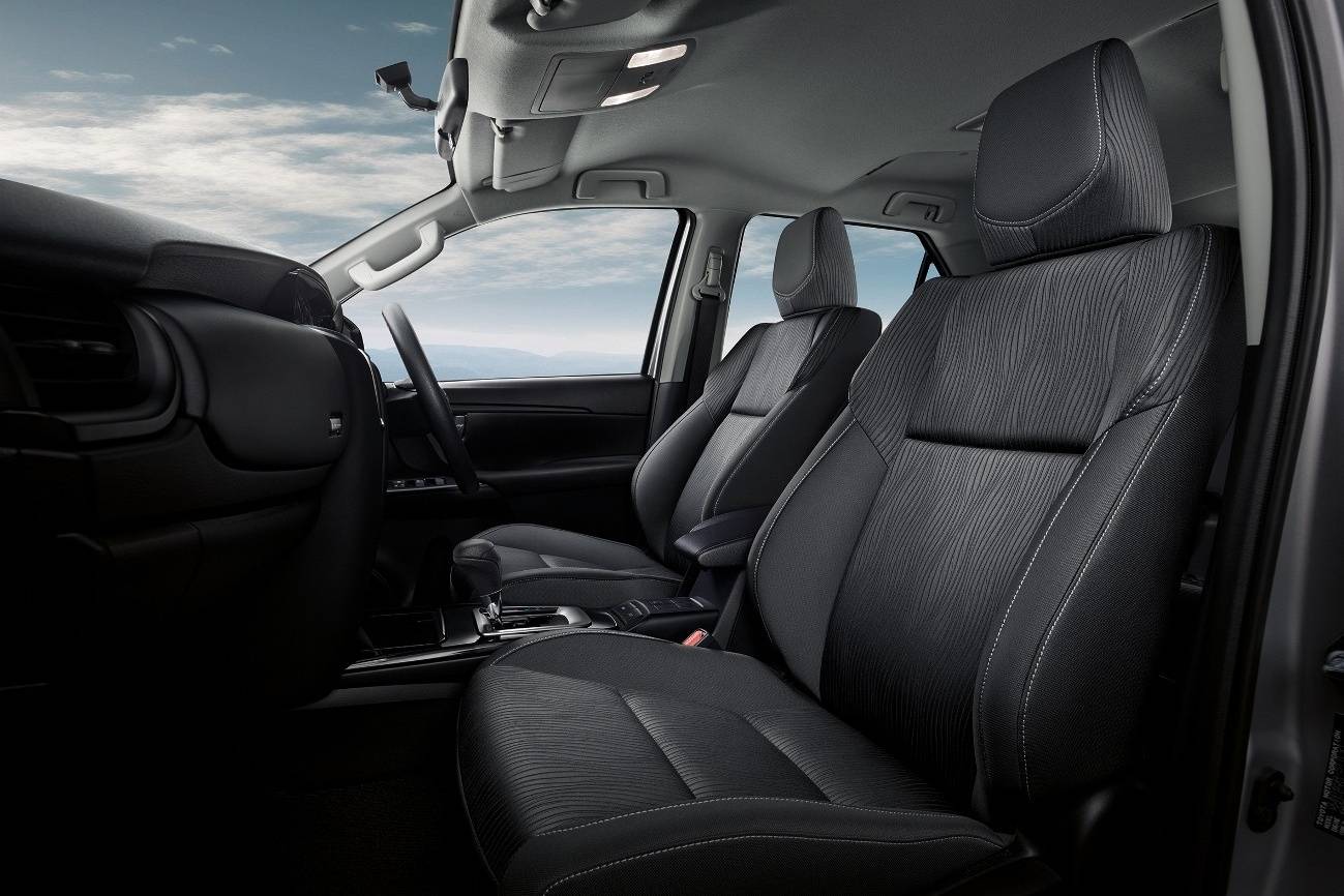 Toyota Fortuner Leader S