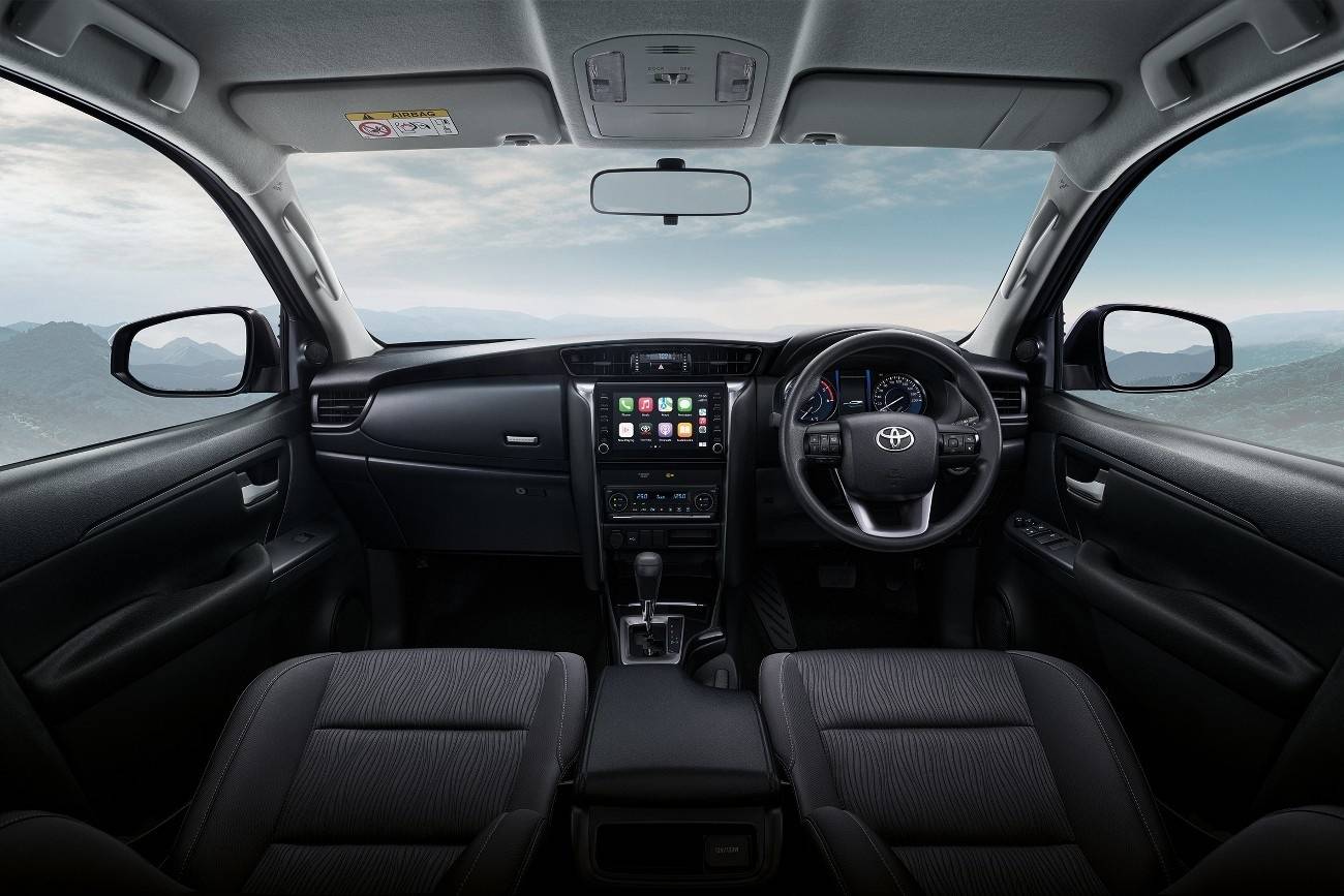 Toyota Fortuner Leader S