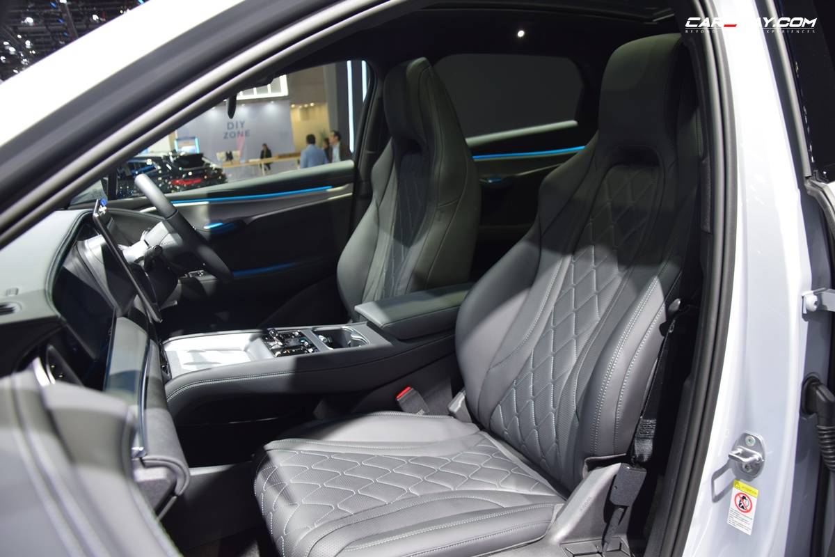 BYD SEALION 7