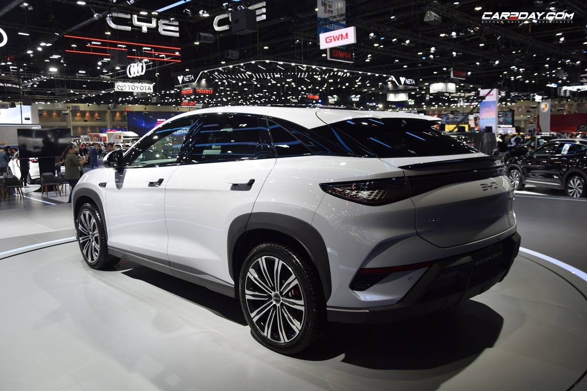 BYD SEALION 7