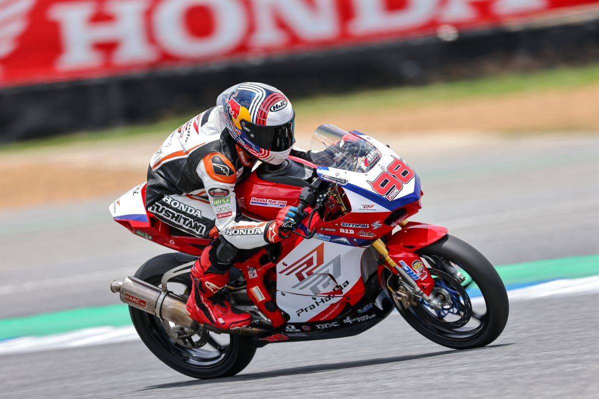 เปิดฤดูกาล BRIC Superbike 2025 "มิกซ์-ธนัช” คว้าโพลโพซิชั่นรุ่นใหญ่สุด SB1 Pro